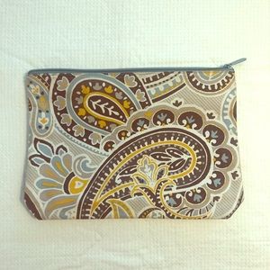 Thirty-One Zipper Pouch